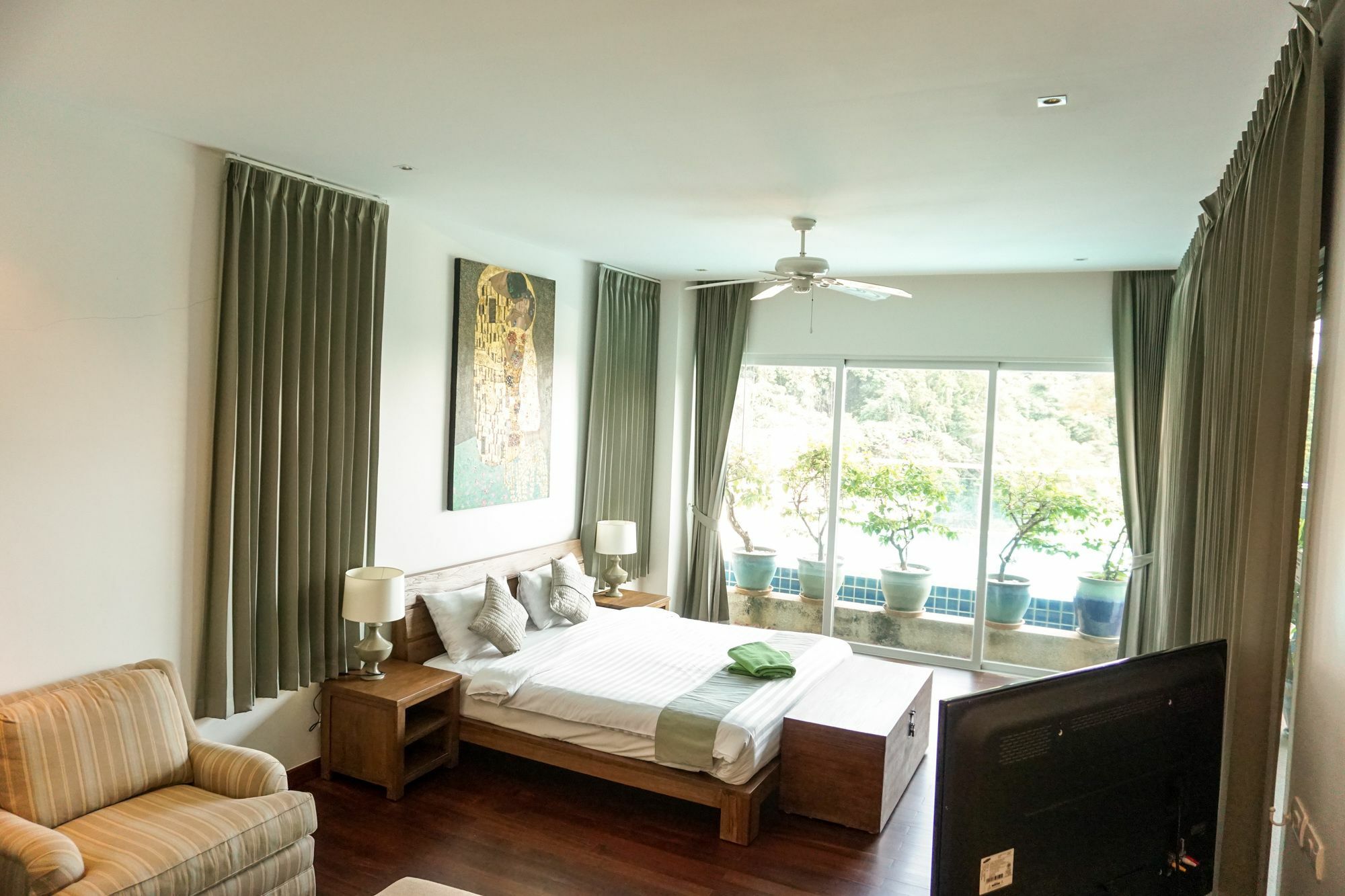 Hillside Apartment หาดกมลา ภายนอก รูปภาพ